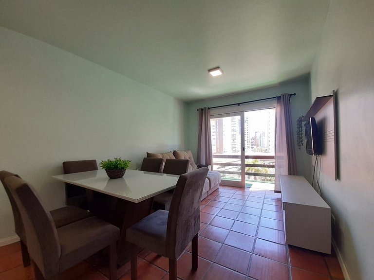 Apartamento 2 dormitórios com sacada, Centro, Torres/RS