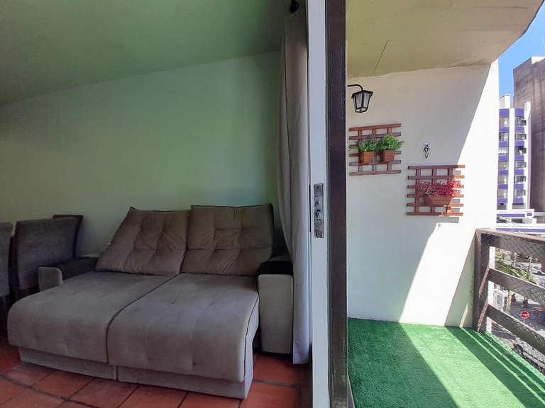 Apartamento 2 dormitórios com sacada, Centro, Torres/RS