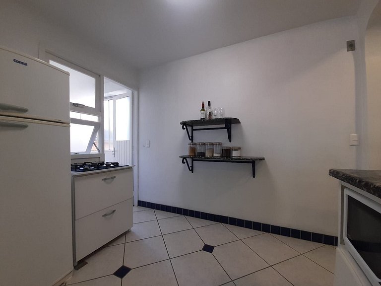Apartamento 2 dormitórios com sacada, Centro, Torres/RS